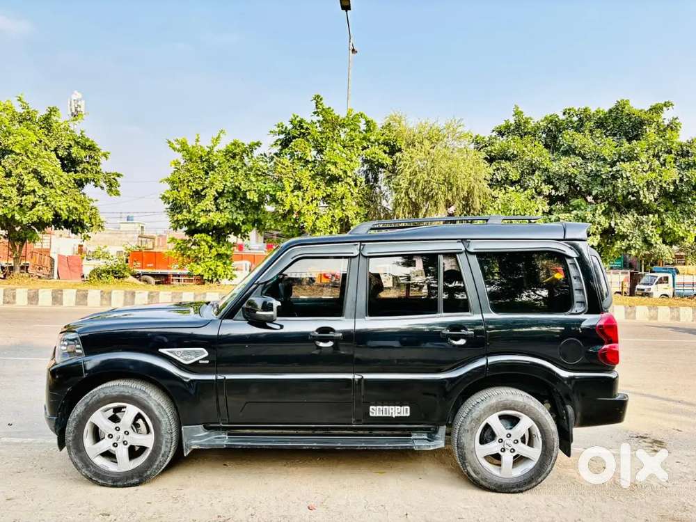 Scorpio S11 Top