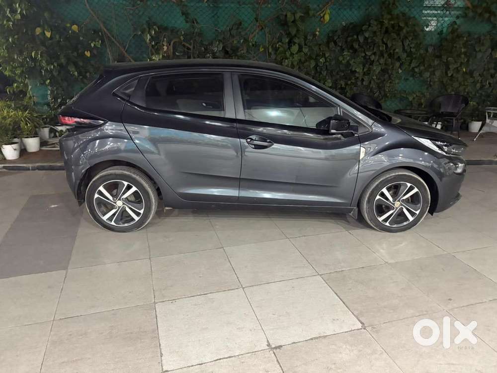 Tata Altroz Turbo Xz 2021  33k Km  Smart Key + Ira  Top Variant