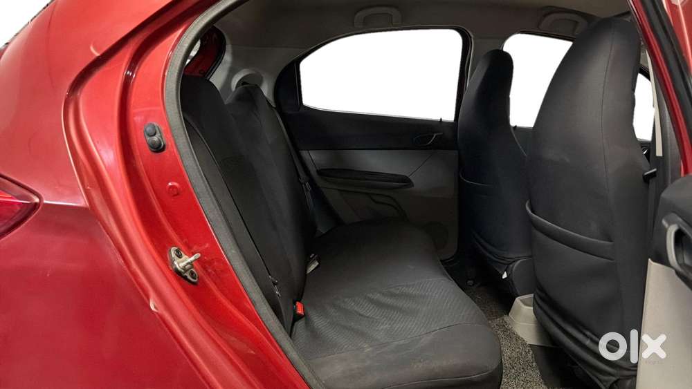 Tata Tiago 1.2 Revotron Xm, 2019, Petrol