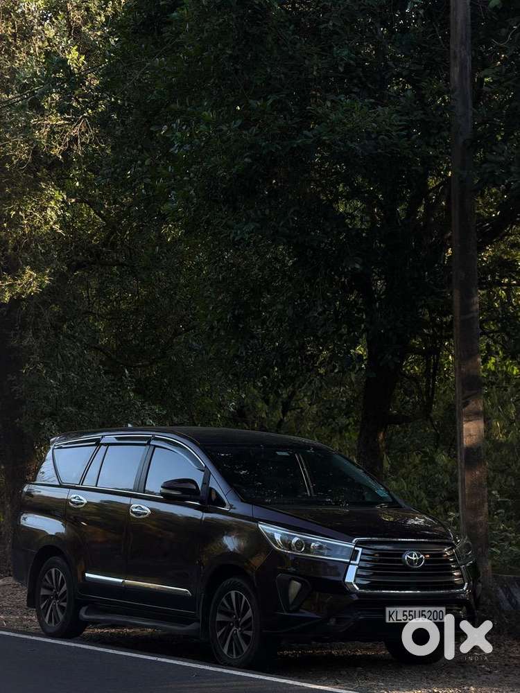Toyota Innova Crysta 2016