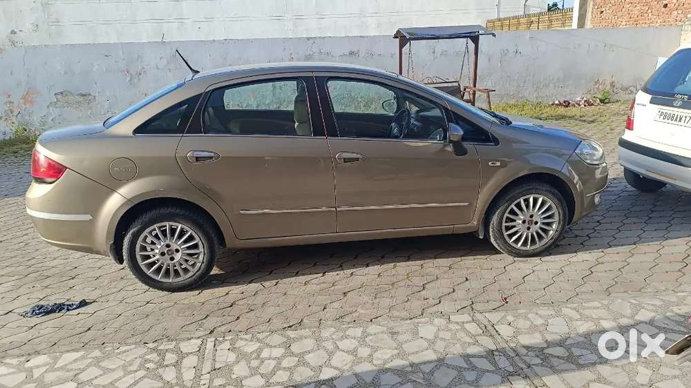 Fiat Linea Classic 2012 Petrol 75000 Km Driven