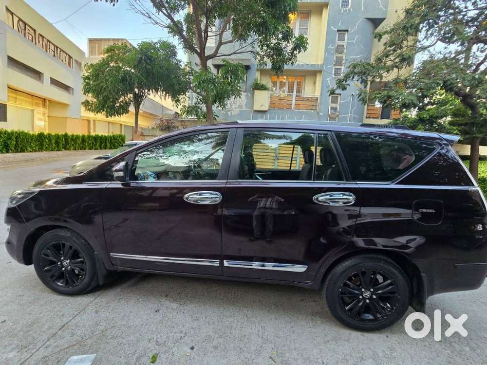 Toyota Innova Crysta 2.4 V 7 Str, 2017, Diesel