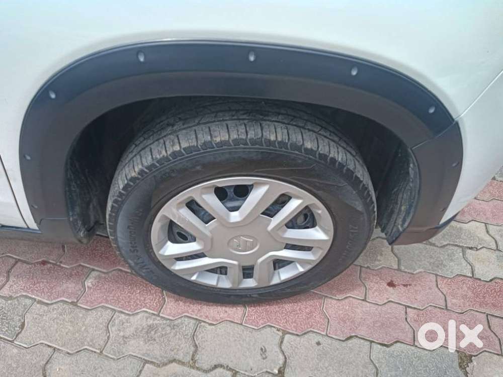 Maruti Suzuki Brezza 1.5 Vxi Smart Hybrid, 2020, Petrol