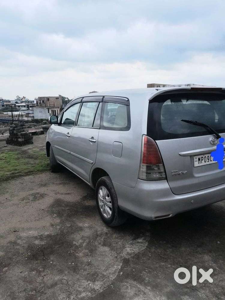 Toyota Innova 2.5 V 7 Str, 2011, Diesel