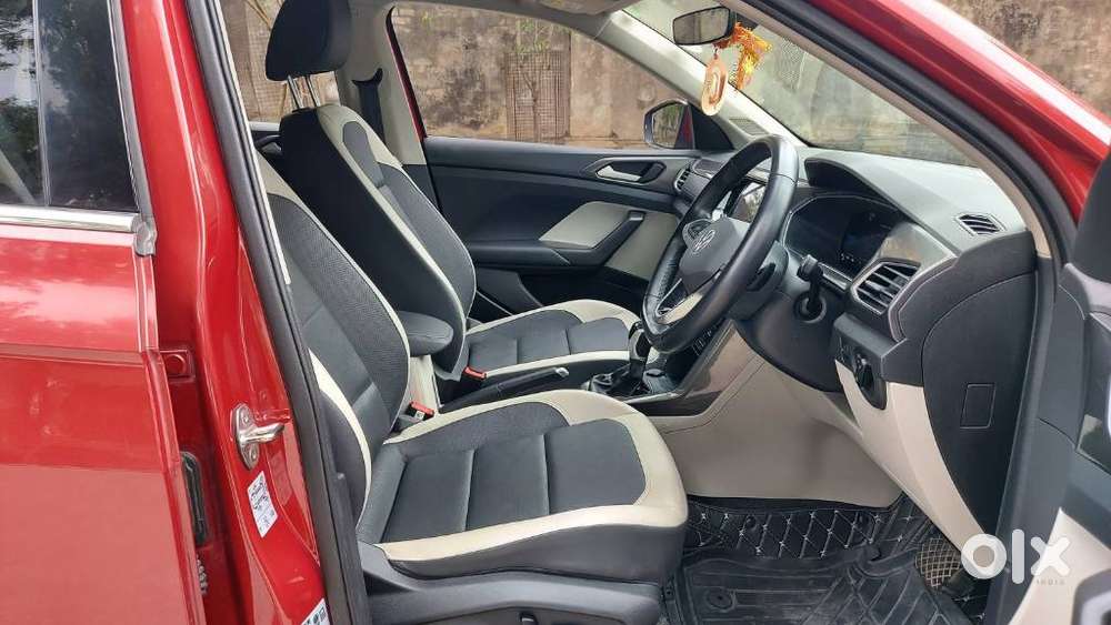 Volkswagen Taigun Topline 1.0 Tsi At (electric Seats), 2024, Petrol