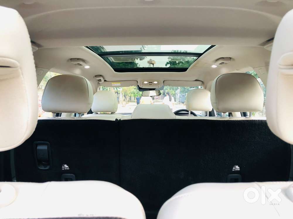 Mahindra Xuv700 2.2 Ax 7 Diesel At Luxury Pack Str Awd, 2022, Diesel