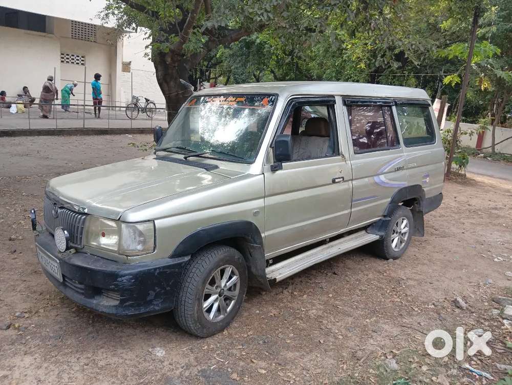 Toyota Qualis 2002 Diesel Well Maintained
