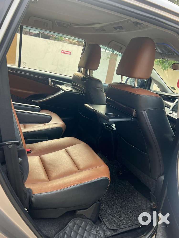 Toyota Innova Crysta 2.8z Automatic, 2017, Diesel