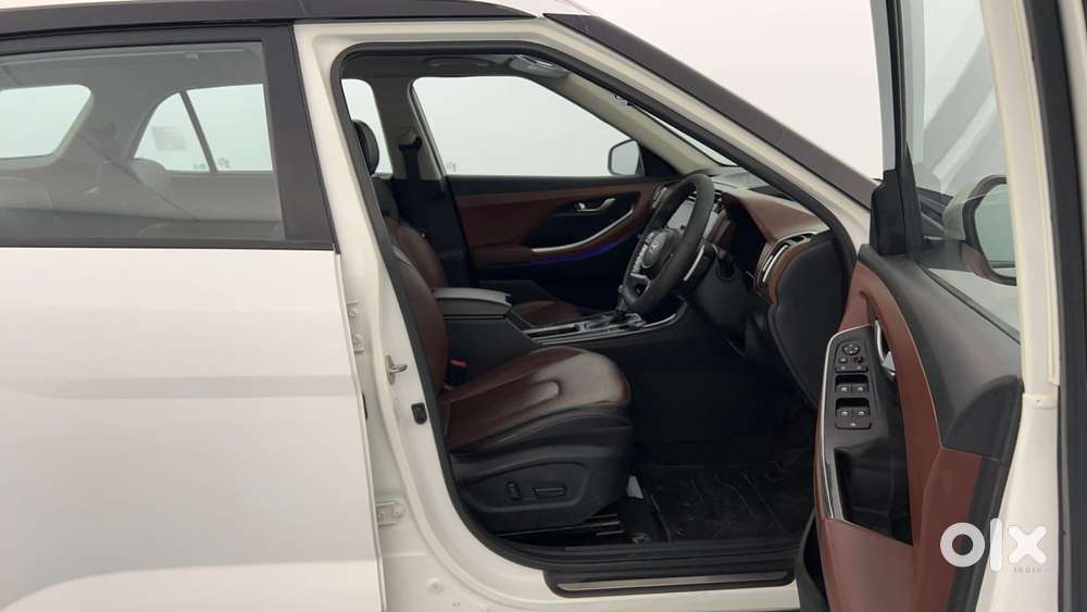 Hyundai Alcazar 2.0 Platinum (o) Petrol At 6 Str, 2021, Petrol