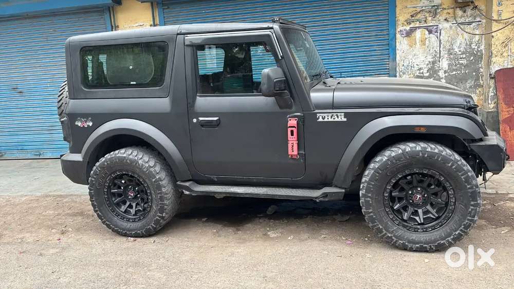 Mahindra Thar Petrol 2023