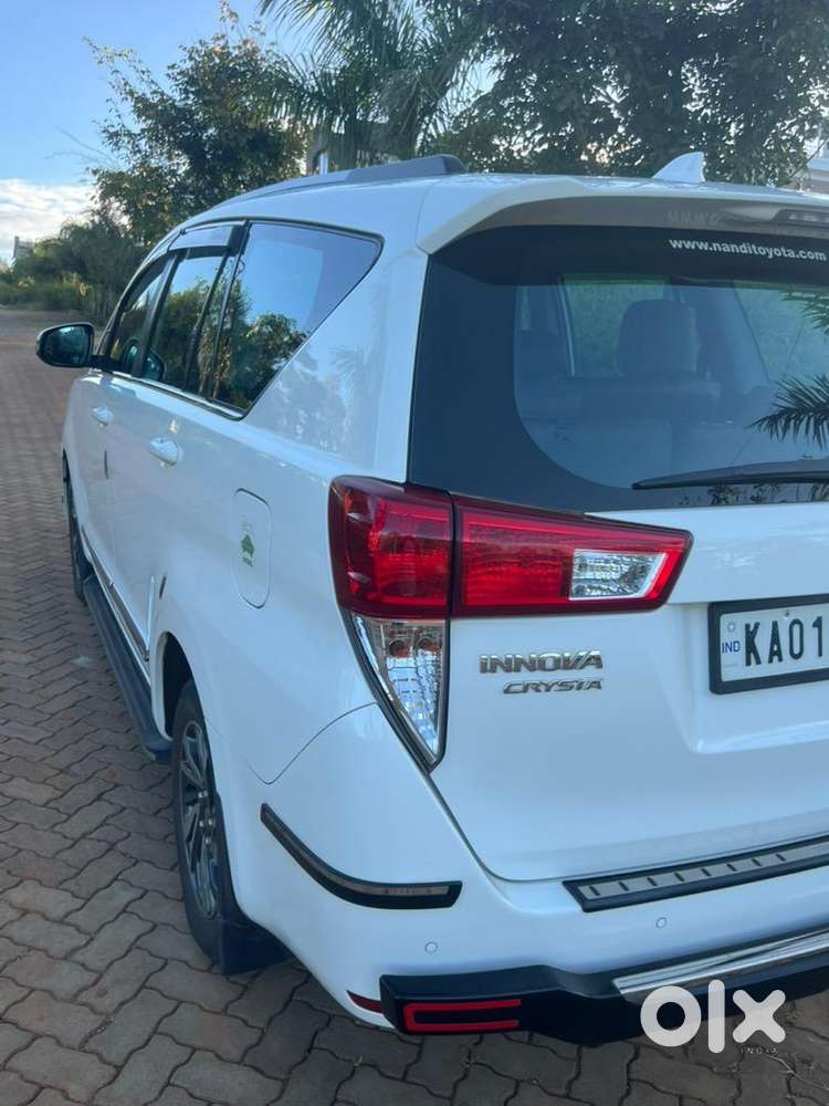 Toyota Innova Crysta 2022 Diesel Well Maintained