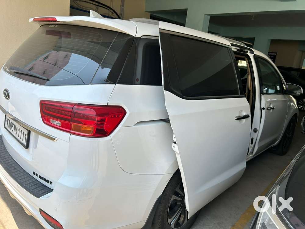 Kia KA4 (Carnival) Diesel 49000 Km Driven