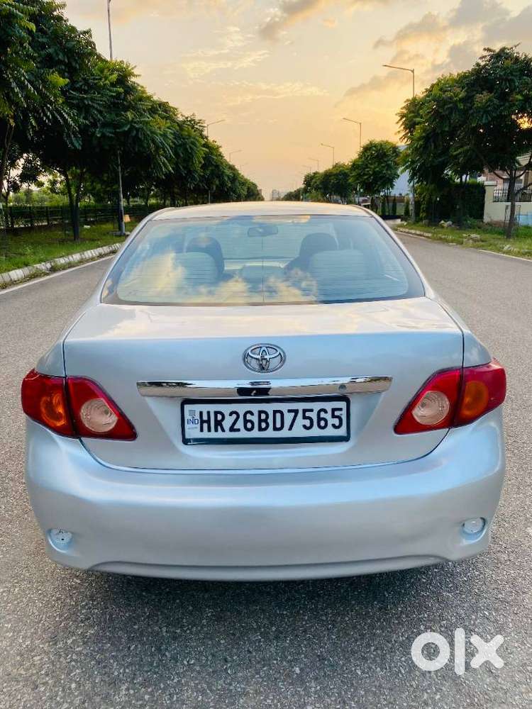 Toyota Corolla Altis 2010-2013 Vl, 2010, Petrol