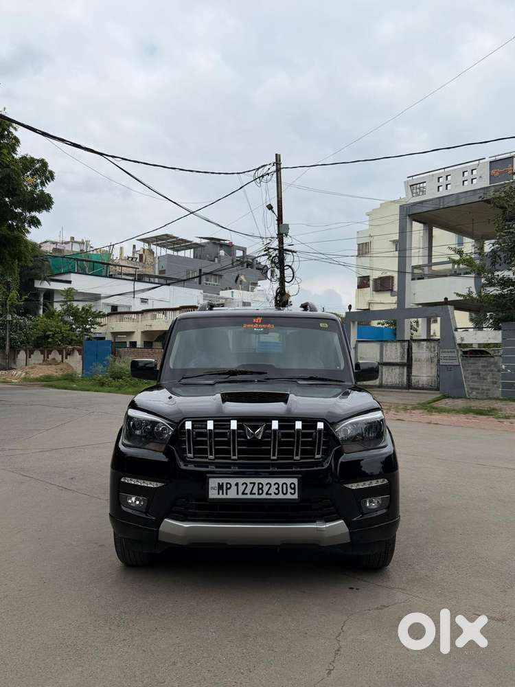 Mahindra Scorpio Classic, 2023, Diesel