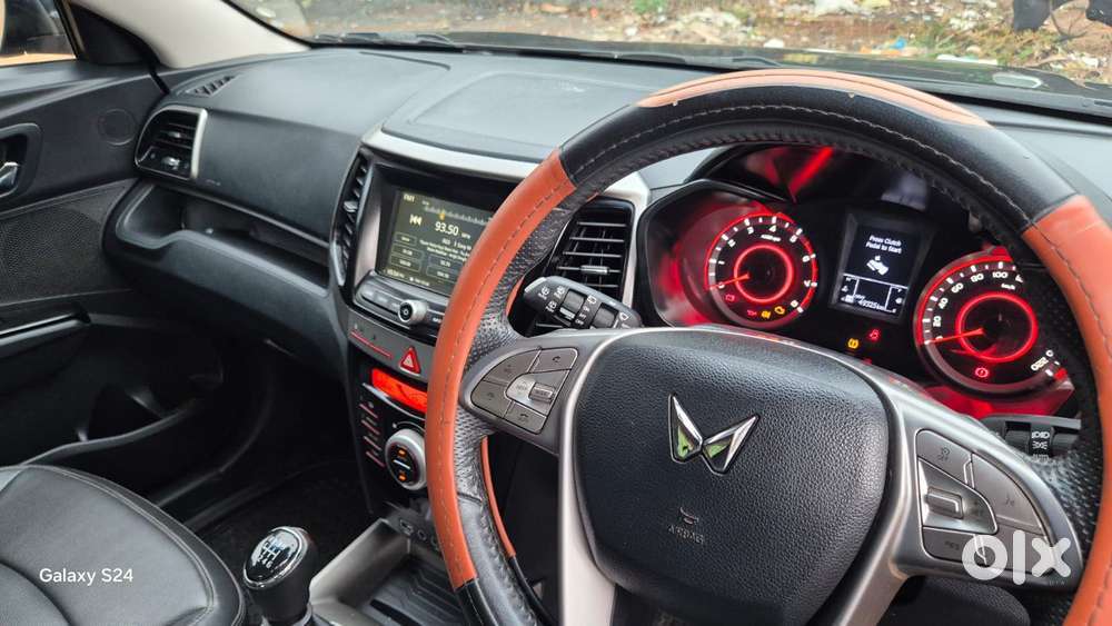 Mahindra Xuv300 W8 Option, 2023, Petrol
