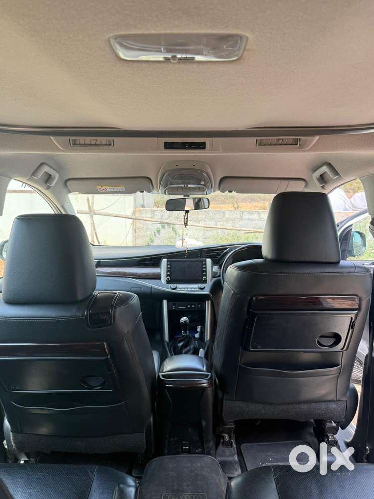 Toyota Innova Crysta 2022