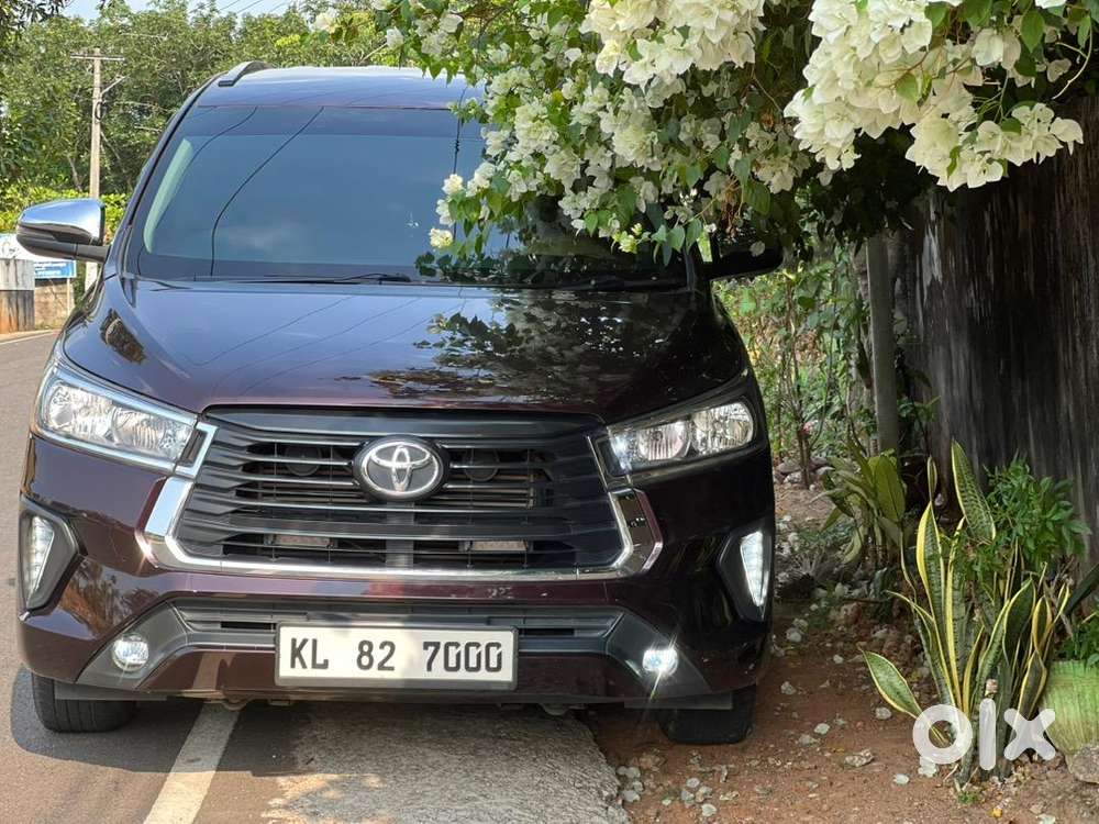 Toyota Innova Crysta 2022 Diesel 50000 Km Driven