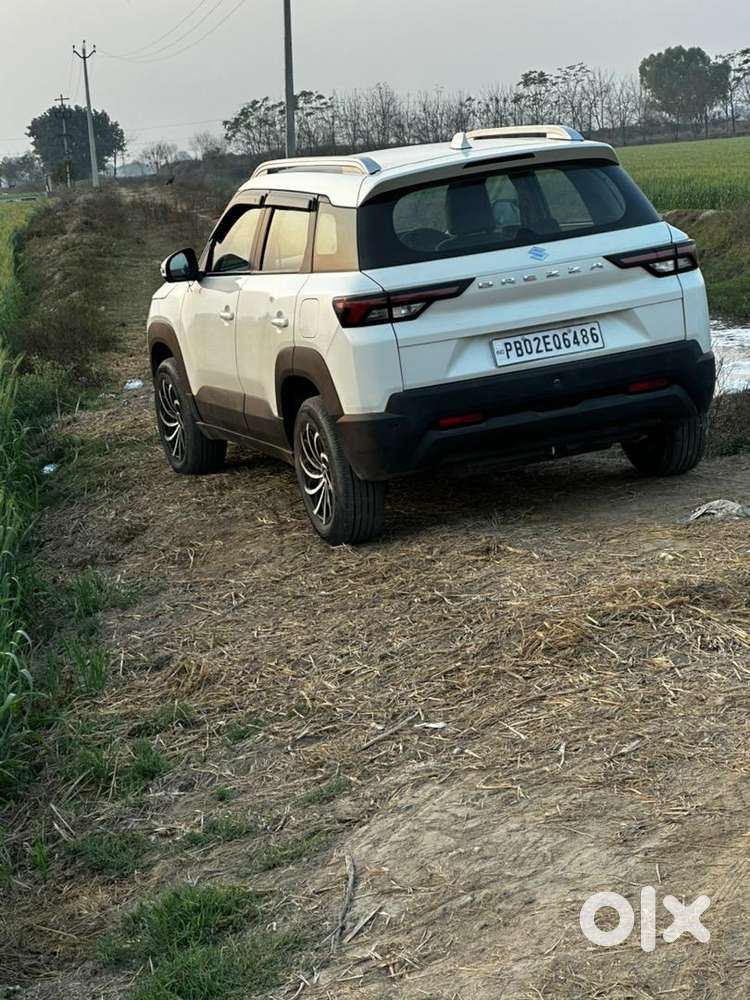 Maruti Suzuki Brezza 2023 Petrol 35000 Km Driven