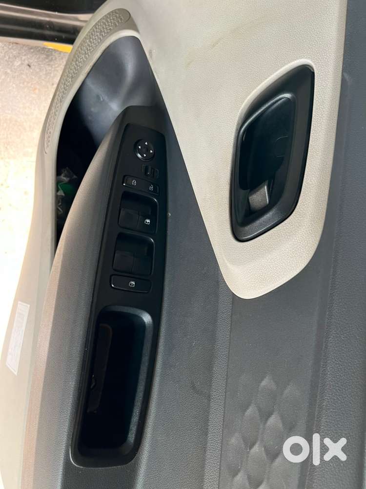 Hyundai Aura 2024 Km Driven