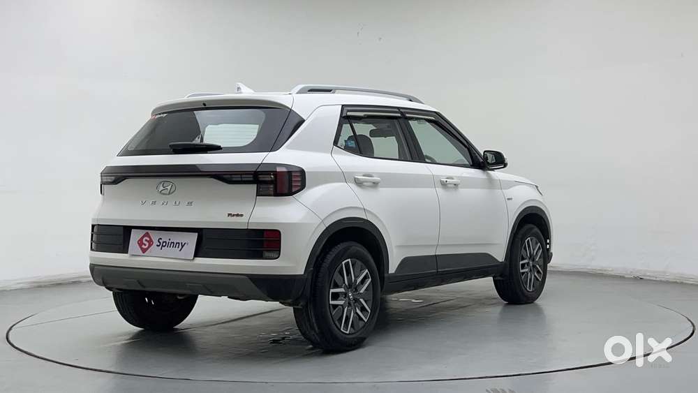 Hyundai Venue 1.0 S (o) Turbo Dct, 2023, Petrol