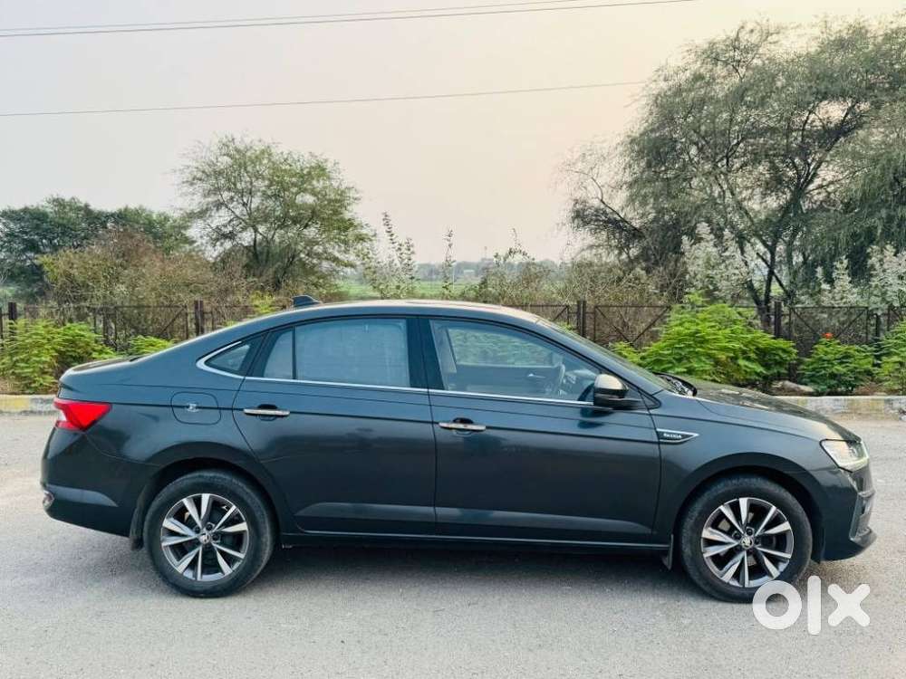 Skoda Slavia Style 1.0l Tsi Mt, 2022, Petrol