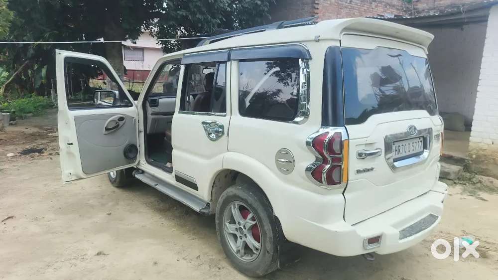 Mahindra Scorpio 2.2 S4 2015