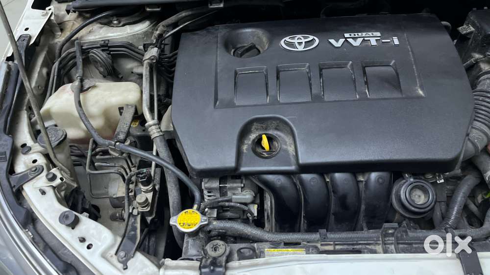 Toyota Corolla Altis G At, 2015, Petrol