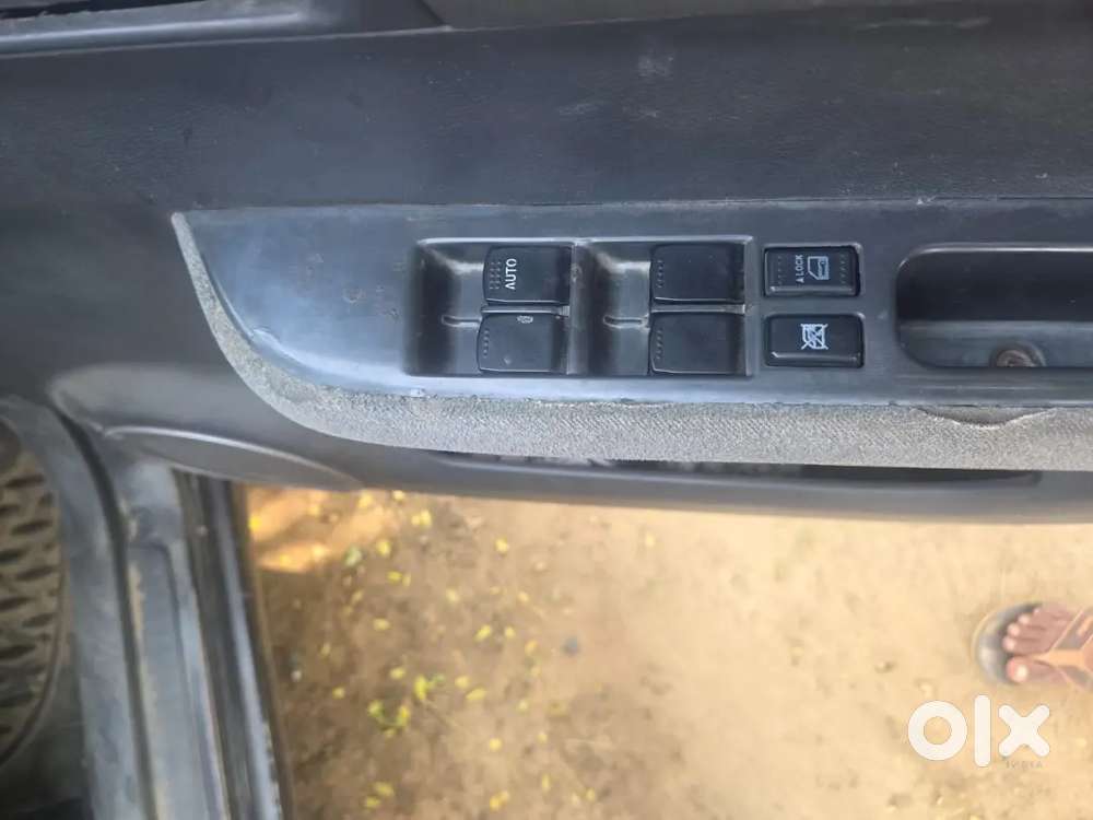 Maruti Suzuki Dzire 2010