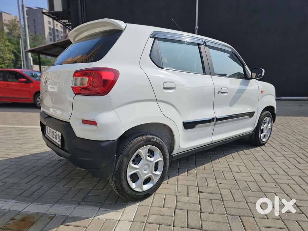 S-presso 1.0 Vxi 2022 Km Driven Second Owner