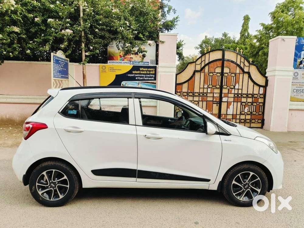 Hyundai Grand I10 [ ] 1.2 Kappa Vtvt Sportz At, 2018, Petrol