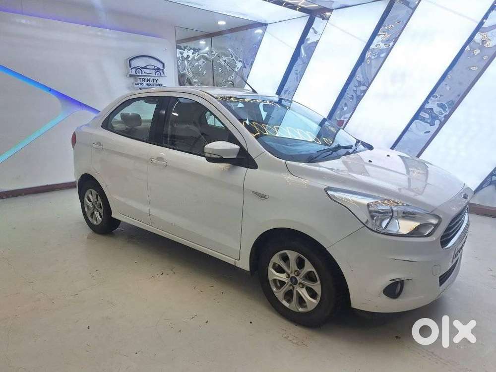 Ford Figo Aspire Titanium Automatic, 2016, Petrol