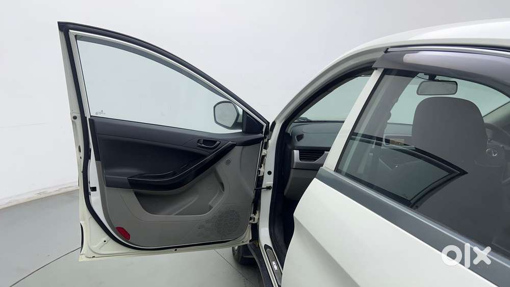 Tata Nexon 1.2 Revotron Xm, 2019, Petrol