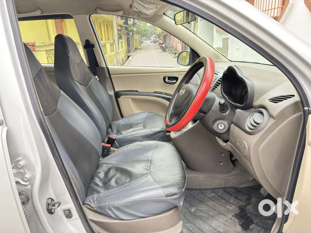 Hyundai I10 Sportz, 2014, Petrol