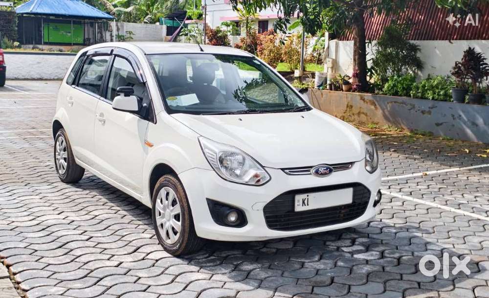 Ford Figo Petrol Zxi, 2013, Petrol