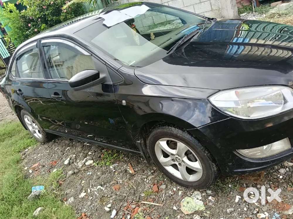 Skoda Rapid Elegance 2015 Package