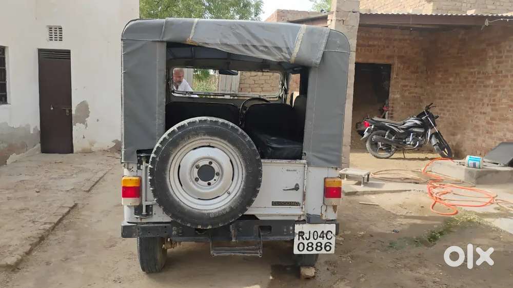Good Condition Jeep Tyres Is Very Good Quality And  Confertable Seats