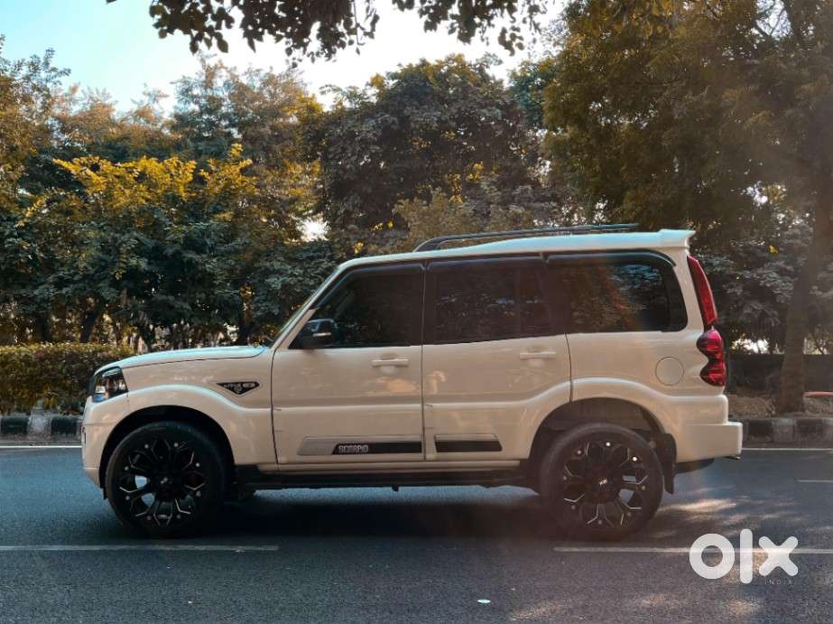 Mahindra Scorpio Classic 2.2 S 11 Mt 7 Str, 2024, Diesel