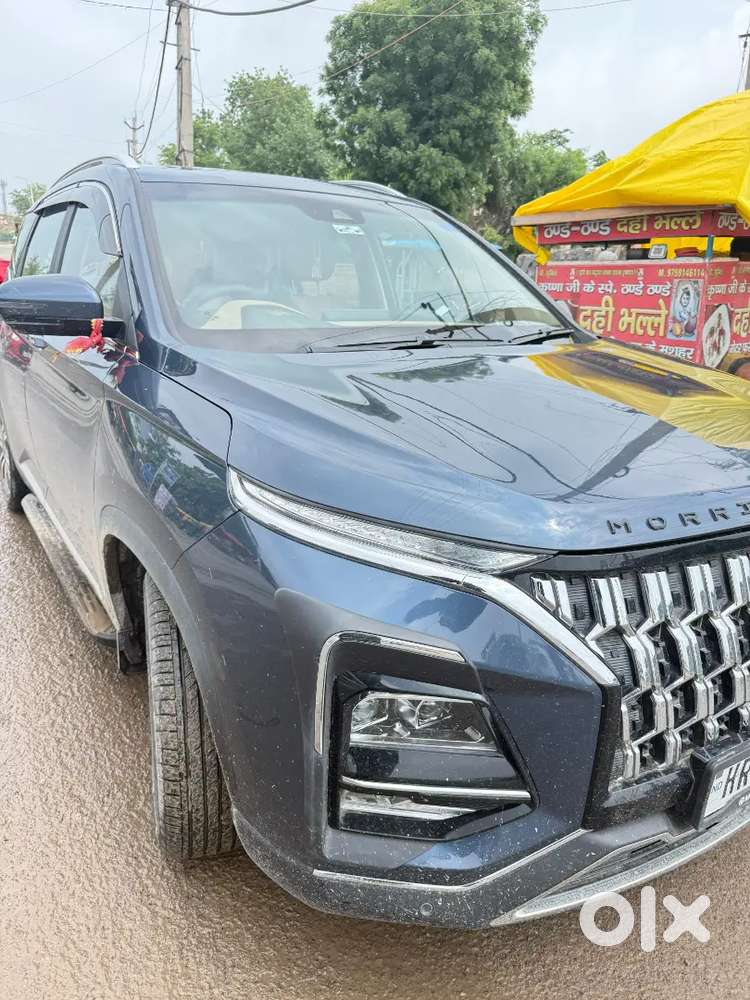 Mg Hector Plus Savvy 2026