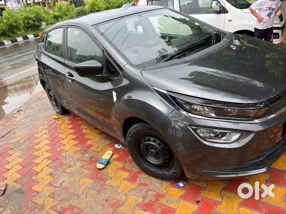 Tata Altroz Xe 2021 Cng Plus Petrol
