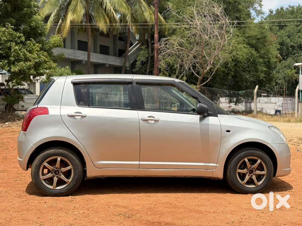 Maruti Suzuki Swift 1.3 Lxi, 2006, Petrol