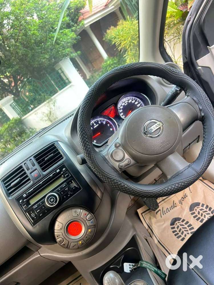 Nissan Sunny, 2012, Petrol