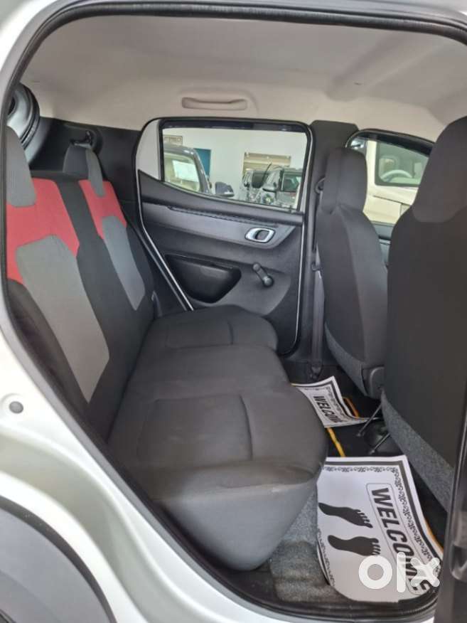 Renault Kwid 1.0 Rxt Amt Opt, 2019, Petrol