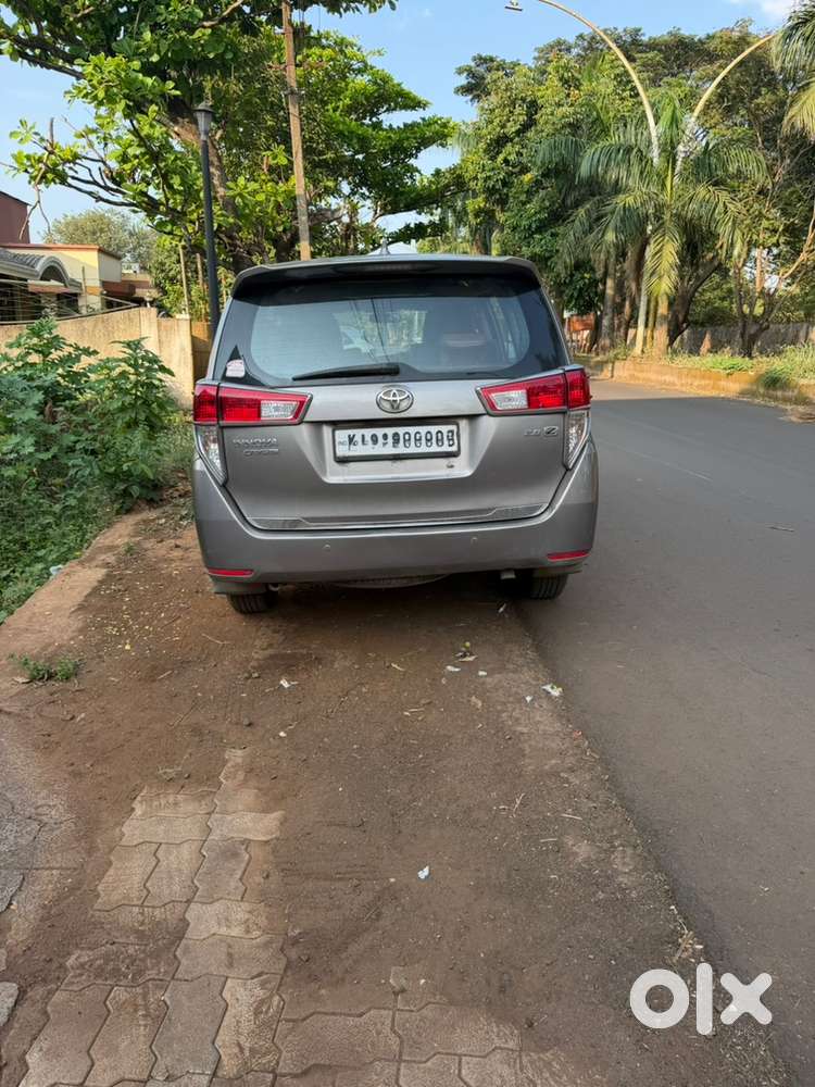 Toyota Innova Crysta 2017