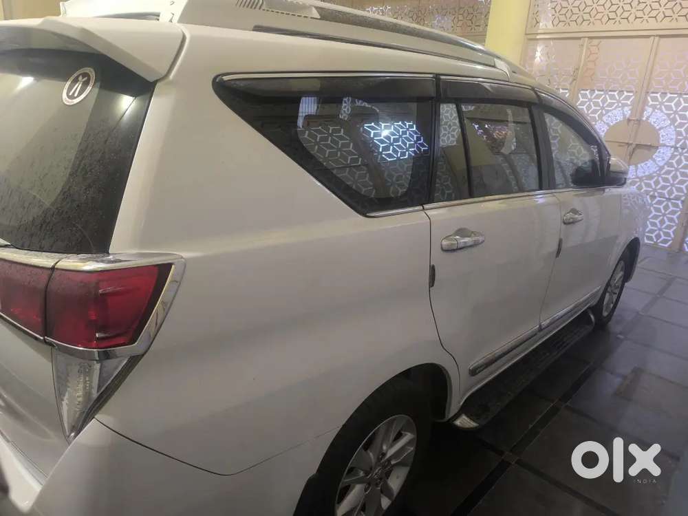 Toyota Innova Crysta Diesel 2023