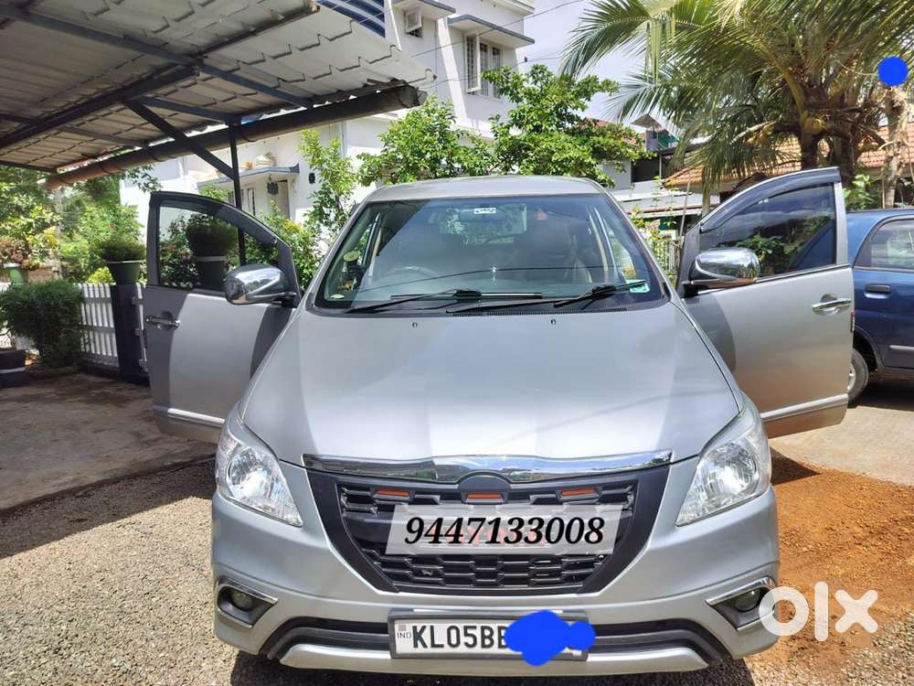 Toyota Innova 2.5 G (diesel) 8 Seater Bs Iv, 2015, Diesel
