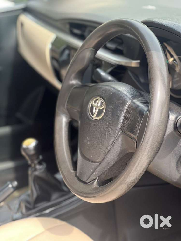 Toyota Corolla Altis 1.8 Js, 2014, Petrol