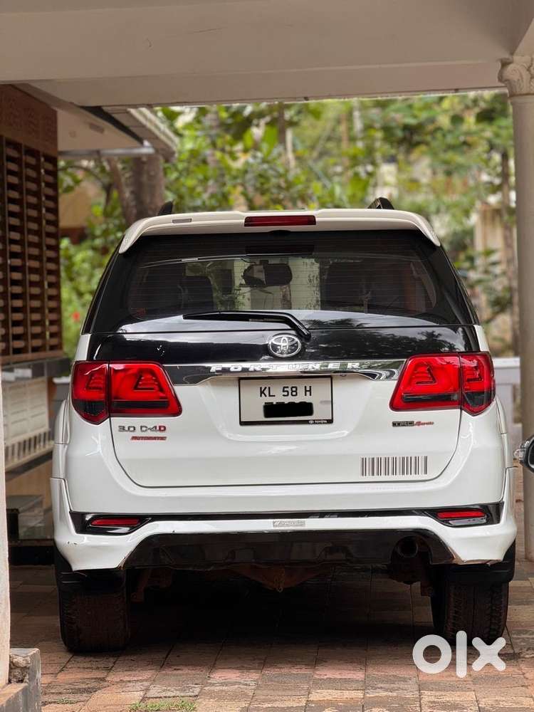 Toyota Fortuner 2012 Diesel 155000 Km Driven