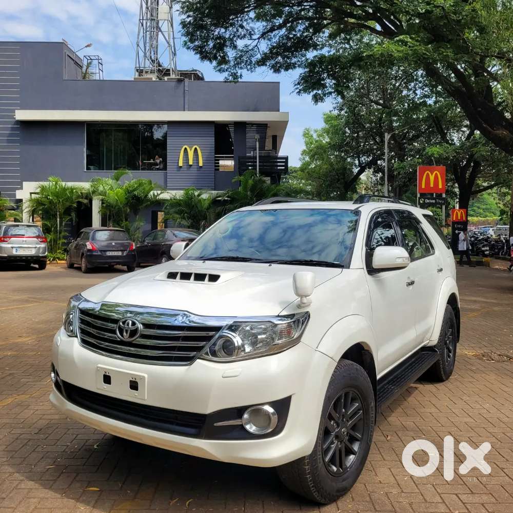 Toyota Fortuner 2015 Diesel Well Maintained With Showroom History