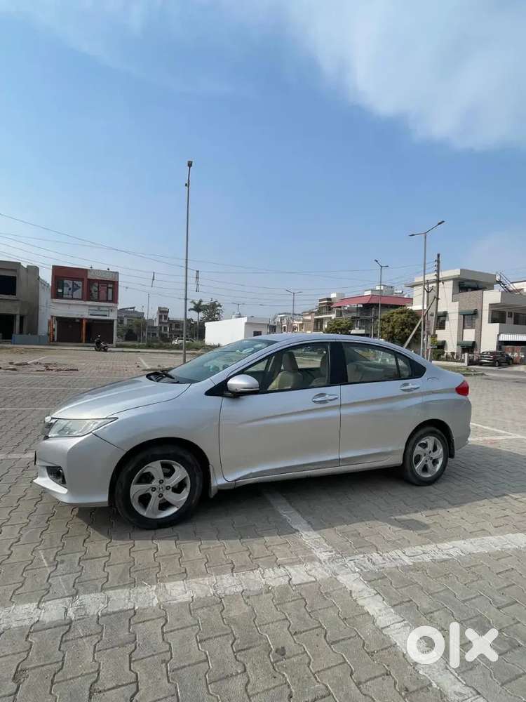 Honda City 1.5 V 2016