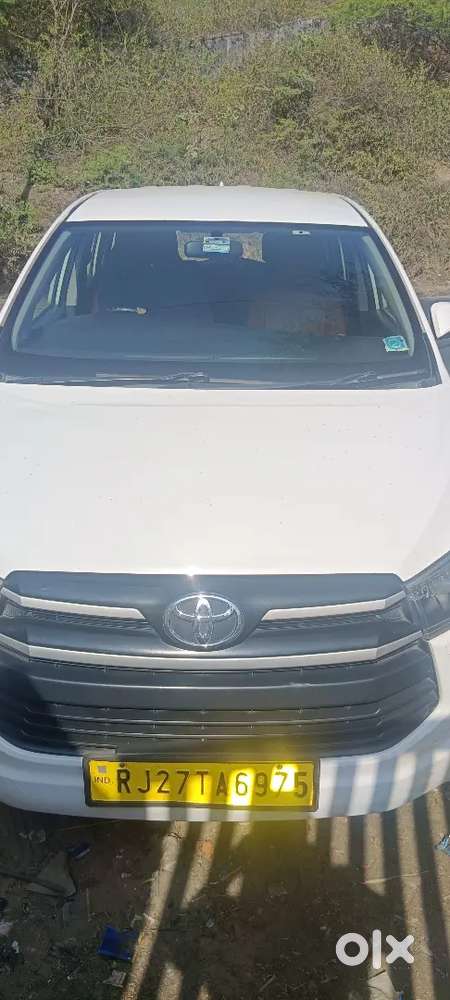Toyota Innova Crysta 2017 Diesel Well Maintained